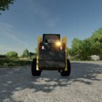 Komatsu SK715-8 Skid Steer4